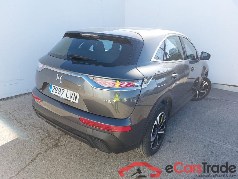 DS DS 7 Crossback / 2017 / 5P / todoterreno BlueHDi DE 96kW (130CV) Auto. CHIC (AC) #2