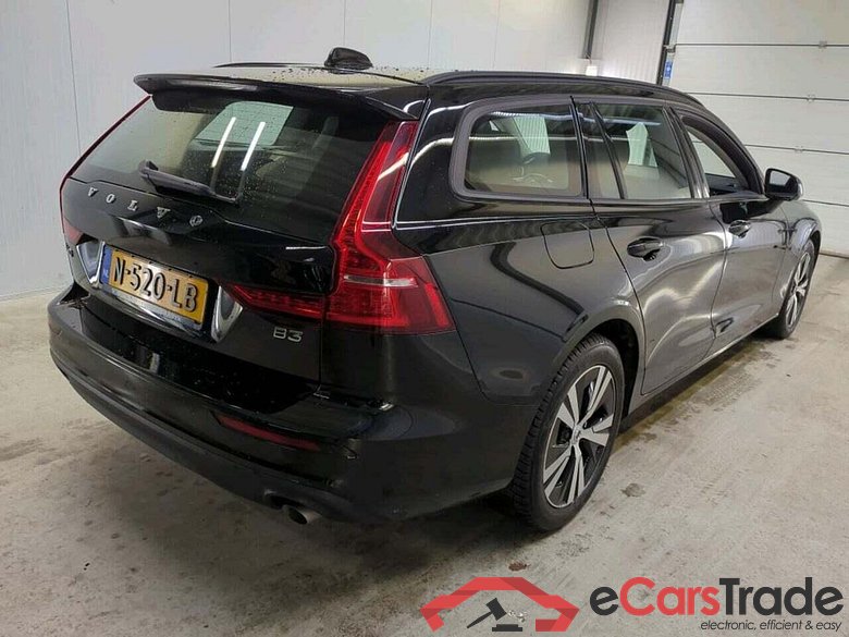 VOLVO V60 2.0 B3 Mom. Adv. #2
