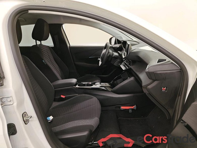 Peugeot e-208 Style 50kWh 136 5d #3