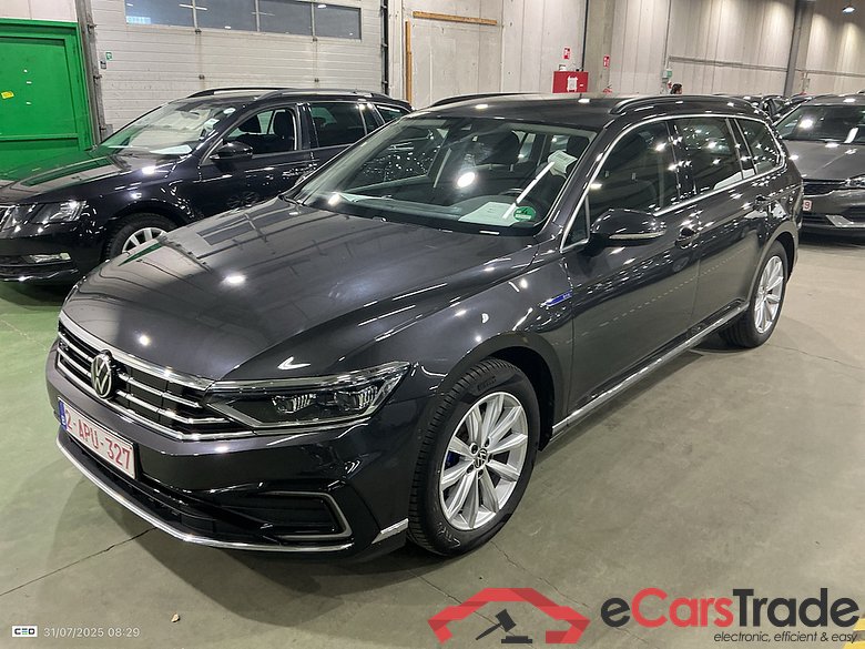 VOLKSWAGEN PASSAT VARIANT GTE - 2020 1.4 TSI PHEV GTE Business DSG #1