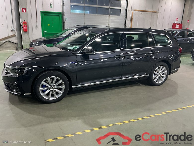VOLKSWAGEN PASSAT VARIANT GTE - 2020 1.4 TSI PHEV GTE Business DSG #3