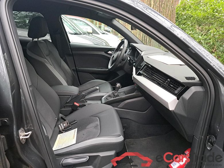 AUDI - AUD A1 SPORTBACK 1.0 25 TFSI Attraction 95PK AUT with Pack Business Plus & S line Interior  *Petrol* #3