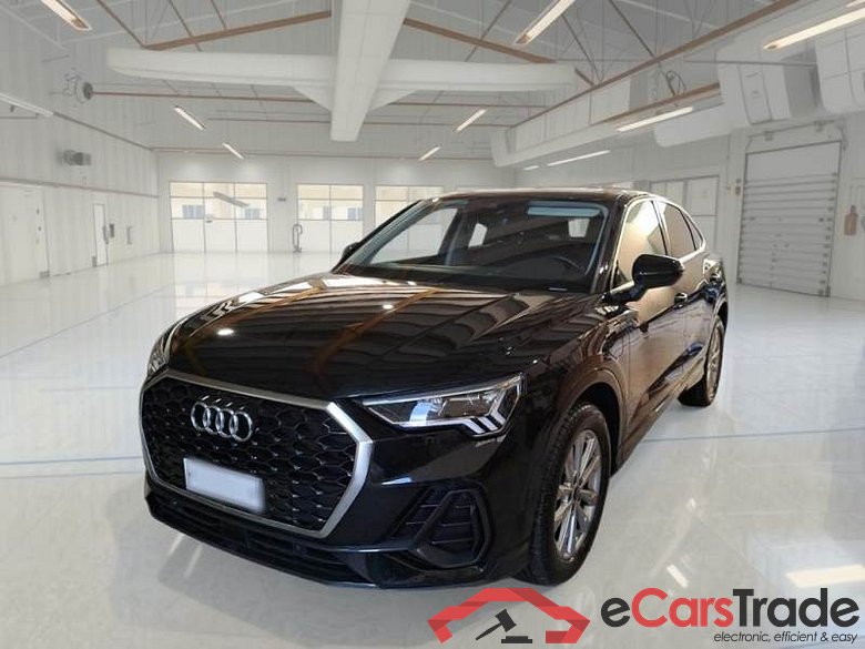 AUDI Q3 SPORTBACK / 2019 / 5P / SUV 45 TFSI E S TRONIC BUSINESS PLUS