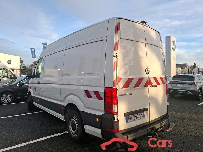 Crafter Fourgon Fourgon 35 mittlerer Radstand mit Hochdach FWD 2.0 140CV BVM6 #2