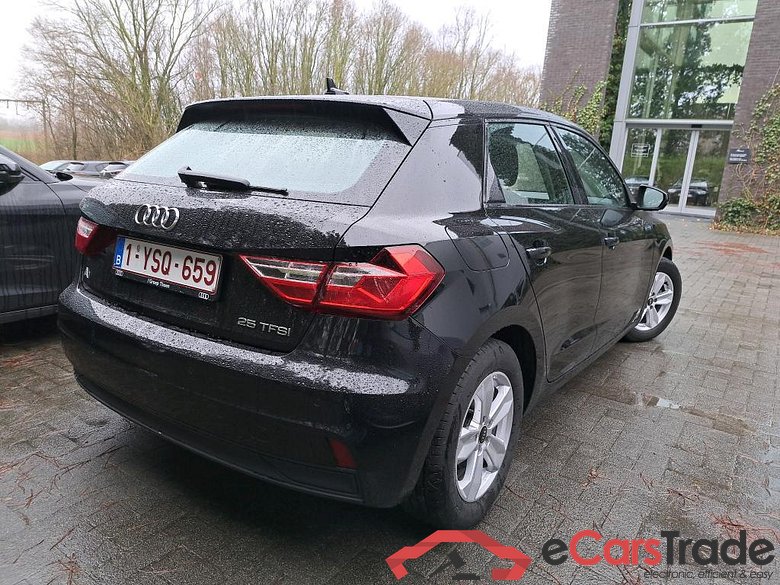 Audi A1 1.0 25 TFSI Virtual Navi Klima PDC ... #3