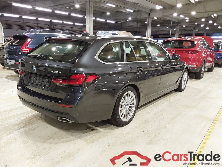 BMW 5 SERIES TOURING 2.0 520E TOURING AUTO #4