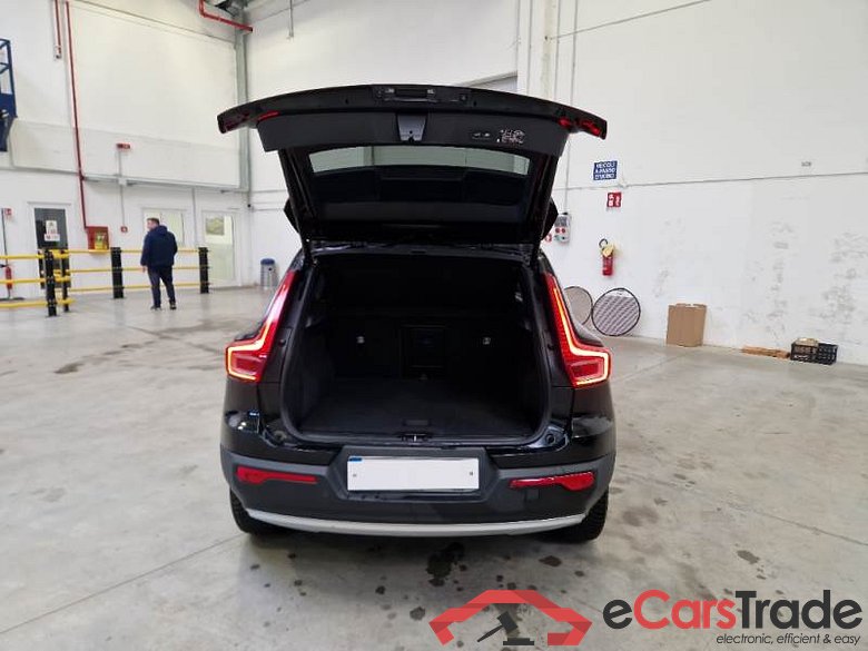 VOLVO XC40 / 2017 / 5P / SUV T5 PLUG-IN HYBRID AUTO RECH INSCRIP EXPR #5
