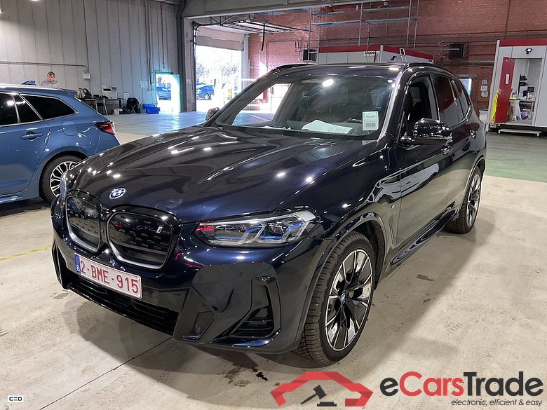 BMW IX3 80KWH AUTO