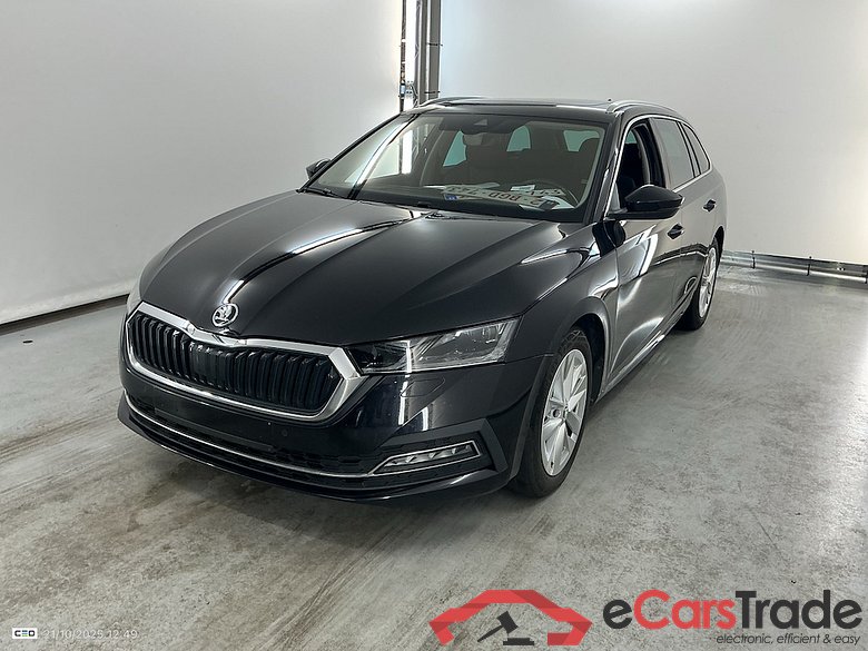 SKODA OCTAVIA COMBI 2.0 CRTDI 110KW DSG7 CLEVER+
