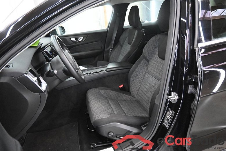 V60 Kombi Core 2.0 B4 145KW AT8 E6d #4