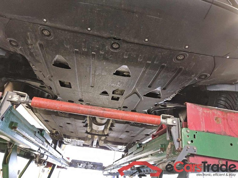 Volvo XC40 (2017->) DE - SUV5 B4 2WD EU6d, Ultra Dark (EURO 6d), (Facelift) 2023 - 2024 #5