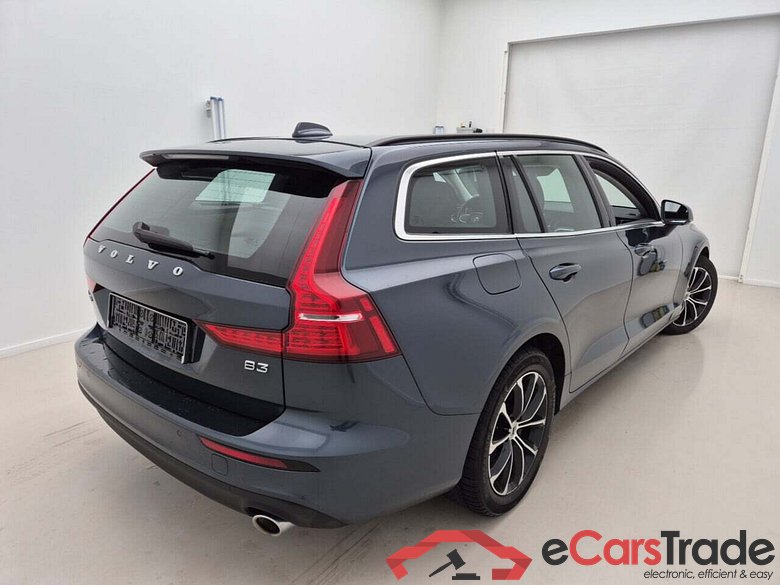 VOLVO V60 2.0 B3 MOMENTUM PRO #2