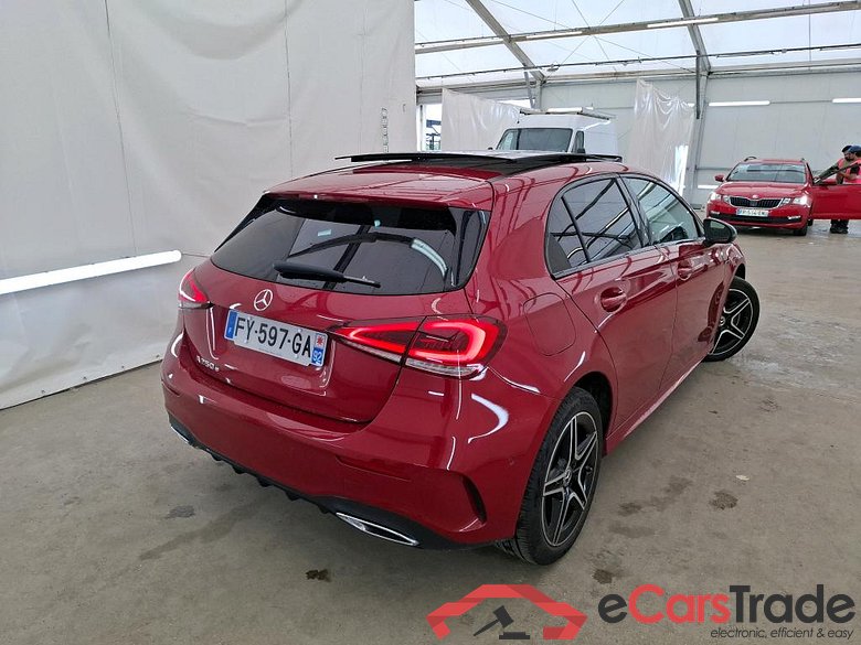 MERCEDES-BENZ Classe A Compact / 2018 / 5P / Berline A 250 e AMG Line 8G-DCT #3
