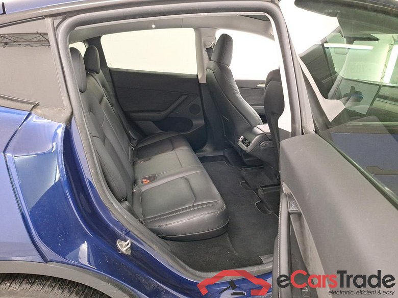 TESLA MODEL Y BEV AUTO RWD #6