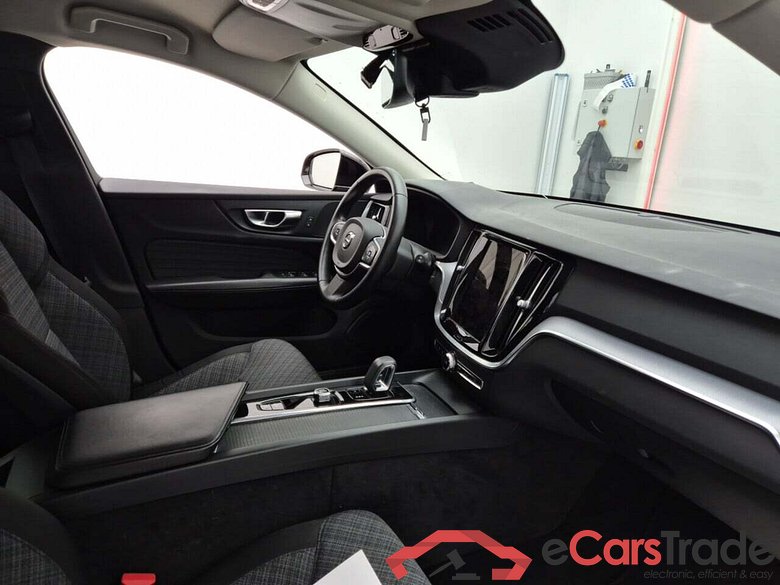 VOLVO V60 2.0 B3 MOMENTUM PRO GEARTRONIC #3