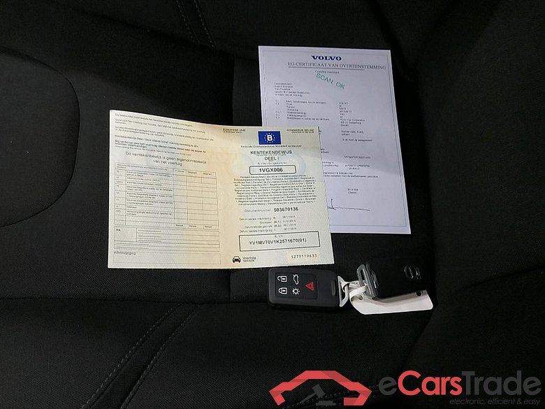 VOLVO - VOL V40 D2 120PK Black Edition #4