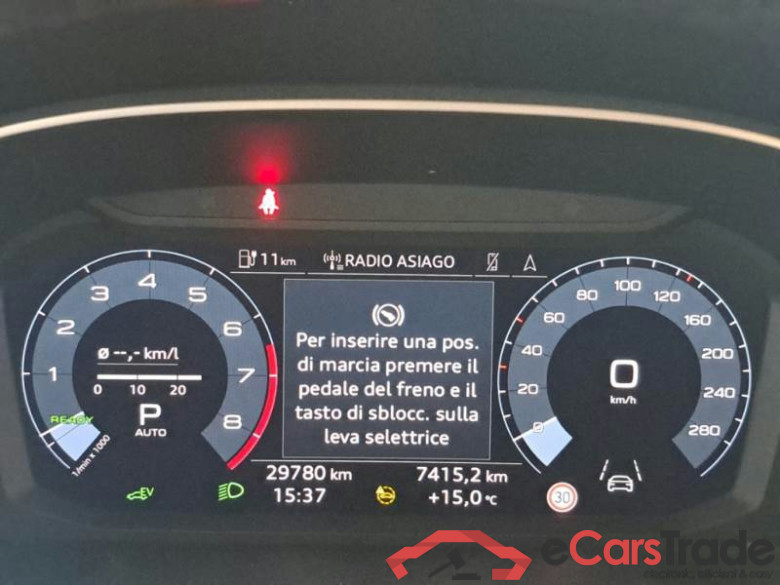 AUDI Q3 / 2018 / 5P / SUV 45 TFSI E S TRONIC BUSINESS #4