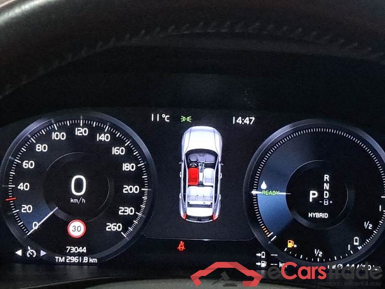 VOLVO XC40 / 2017 / 5P / SUV T5 PLUG-IN HYBRID AUTO RECH INSCRIP EXPR #4