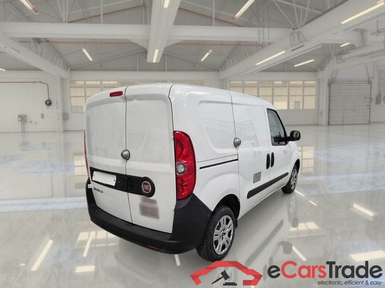 FIAT DOBLÒ CARGO / 2014 / 4P / VETT. FURGONATA CH1 LOUNGE 1.3 MJET 95CV E6D SeS #2