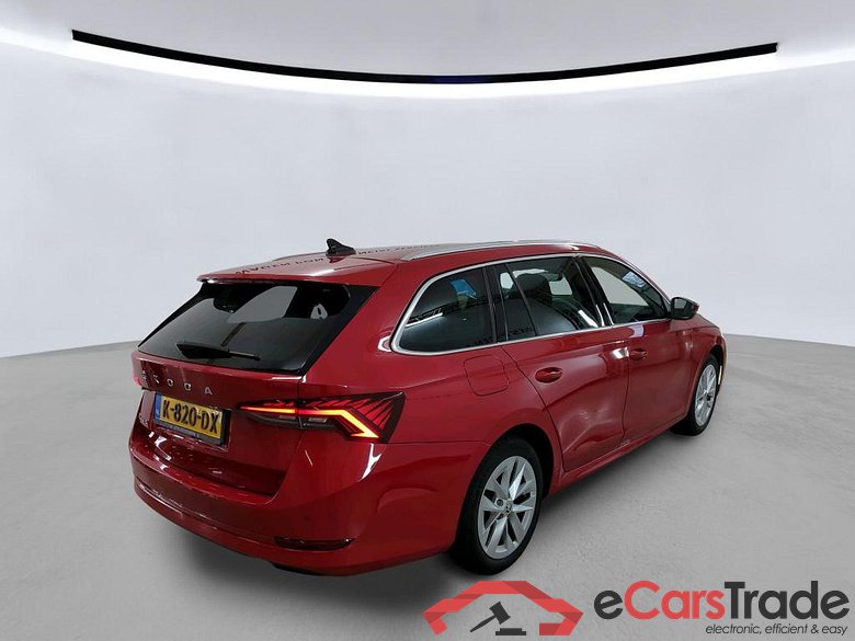 SKODA Octavia Combi 110 kW #6