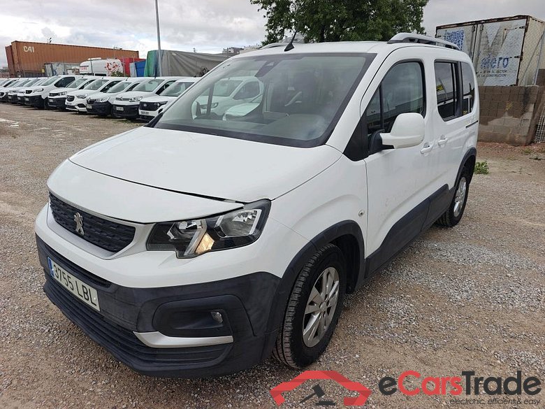 PEUGEOT Rifter / 2018 / 5P / monovolumen compacto Active Nav+ Standard BlueHDi 73kW #1