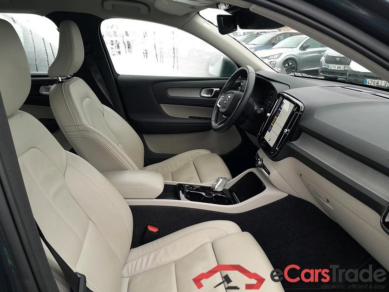 VOLVO XC40 / 2017 / 5P / todoterreno 1.5 T5 Twin Recharge Inscription Auto #6