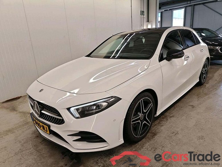 MERCEDES-BENZ A-klasse 200 AMG Line #1