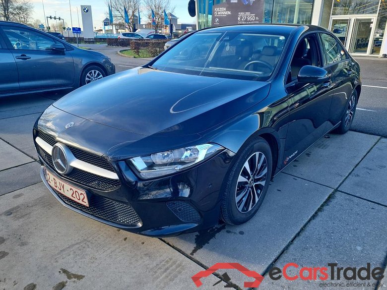 MERCEDES-BENZ A-CLASS LIMOUSINE 2.0 A 180 D BUSINESS SOLUTION ESSENTIAL #1