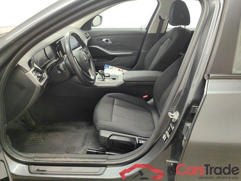 BMW 3 Reeks Berline 318dA (100 kW) 4d #3