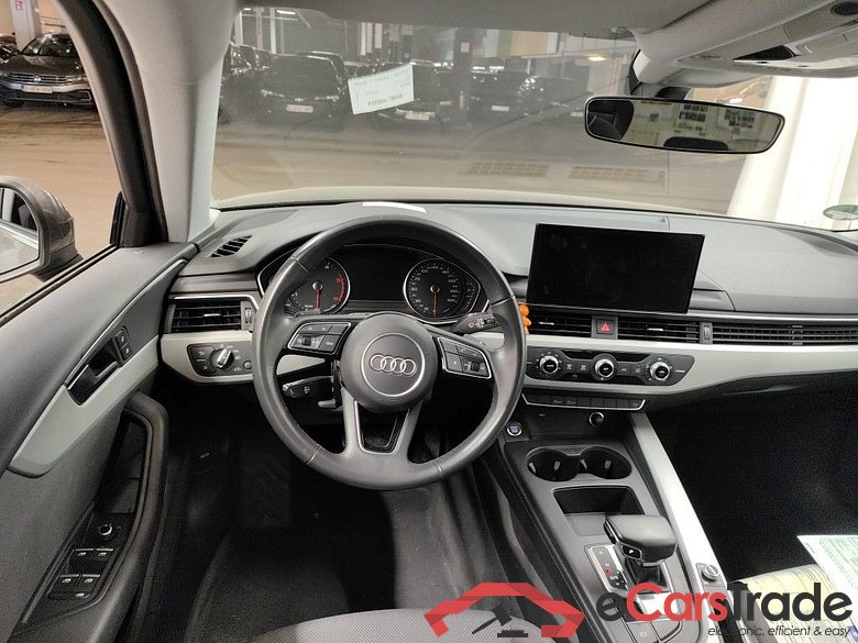 Audi A4 Avant 2.0 30 TDi 100kW S tronic Business Ed 5d #1