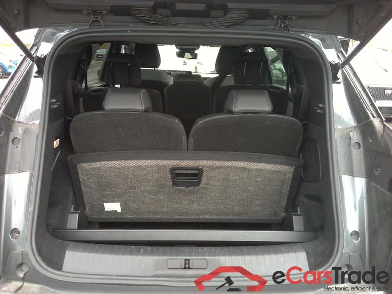 Peugeot 5008 Allure Hybrid 136 e-DCS6 (1.2L 3-cylinder) #6