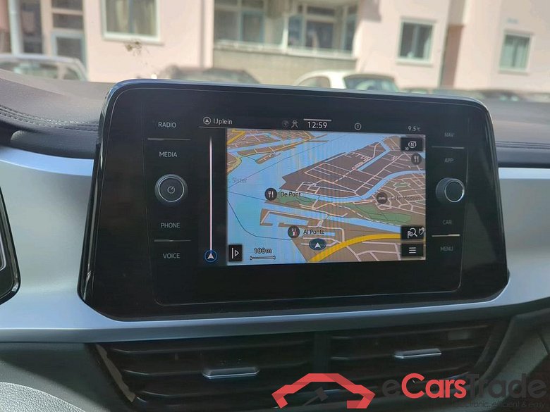 VOLKSWAGEN T-Roc 81 kW #2