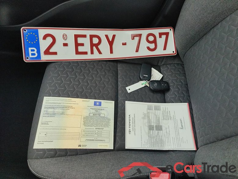 Toyota Yaris Cross 1.5 VVT-ie Hybrid Dynamic Plus CVT 5d #4