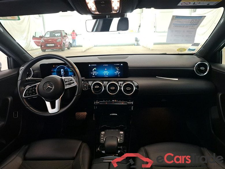 MERCEDES-BENZ Classe A Berline / 2018 / 4P / Berline A 180 d Business Line 8G-DCT #5