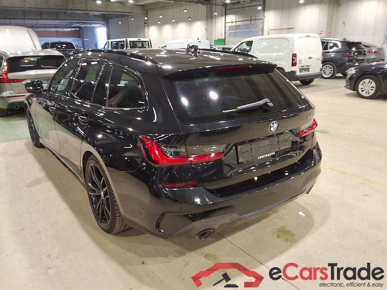 BMW 3 TOURING DIESEL - 2019 320 dA AdBlue #2
