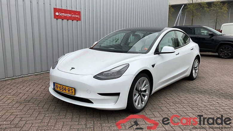 Tesla Model 3 55kWh ev standard range plus rwd 202kW aut