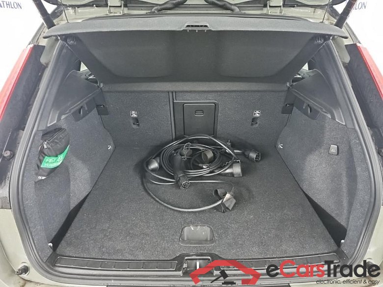 VOLVO XC40 Recharge P8 AWD R-Design 5D 300kW #5