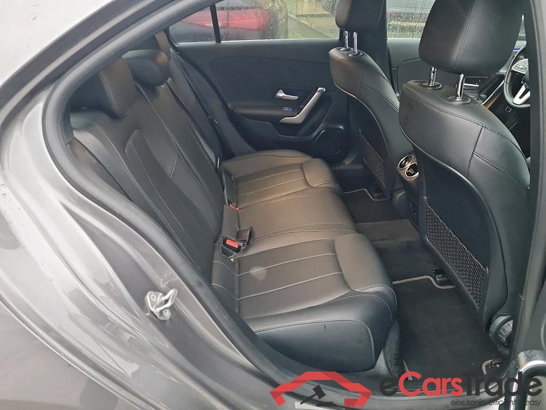 MERCEDES-BENZ A-CLASS LIMOUSINE 1.3 A 250 E BUSINESS SOLUTION DCT #6