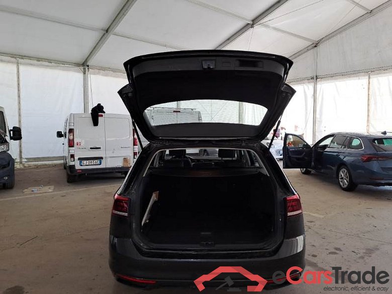 VOLKSWAGEN PASSAT / 2019 / 5P / STATION WAGON VAR. 2.0TDI SCR EVO 90KW BUSINESS DSG #5