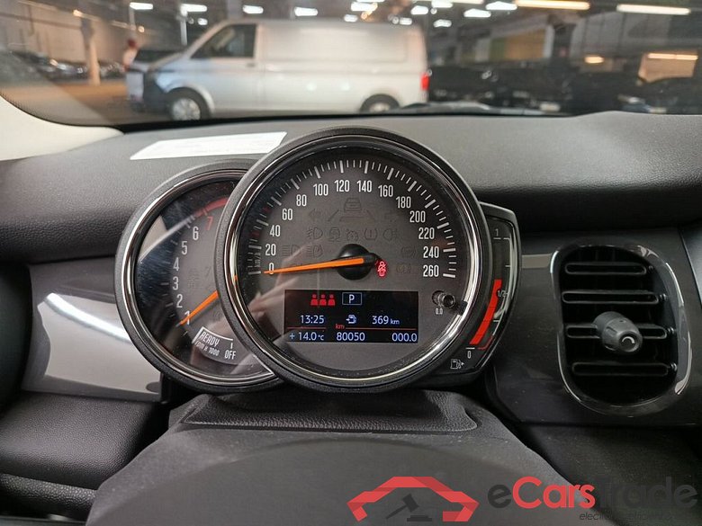 Mini 5 door One Aut. 5d #6