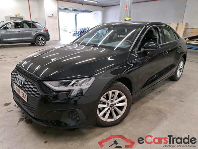 AUDI - AUD A3 BERLINE 30 TDi 116PK Attraction Pack Business & Rear Park Sensors