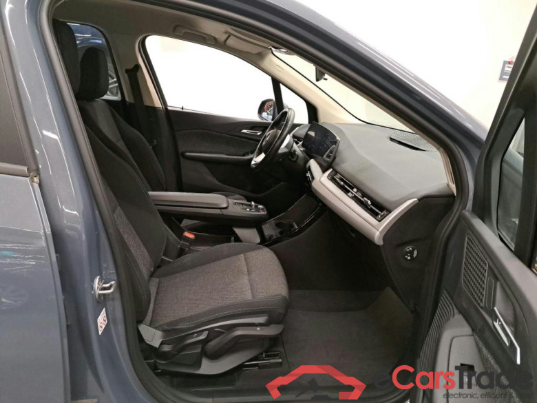 BMW - BMW 2 ACTIVE TOURER 218dA 136PK With Climatic & Navigation & Park Sensors Front & Rear #3