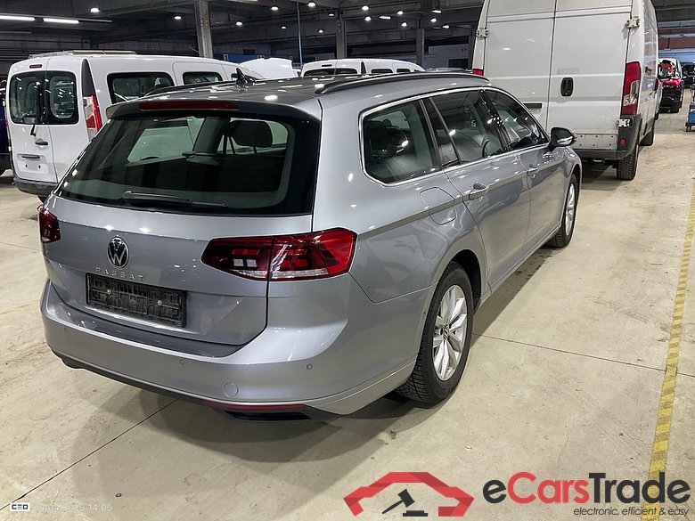 VOLKSWAGEN PASSAT VARIANT 1.5 TSI OPF VARIANT STYLE #4