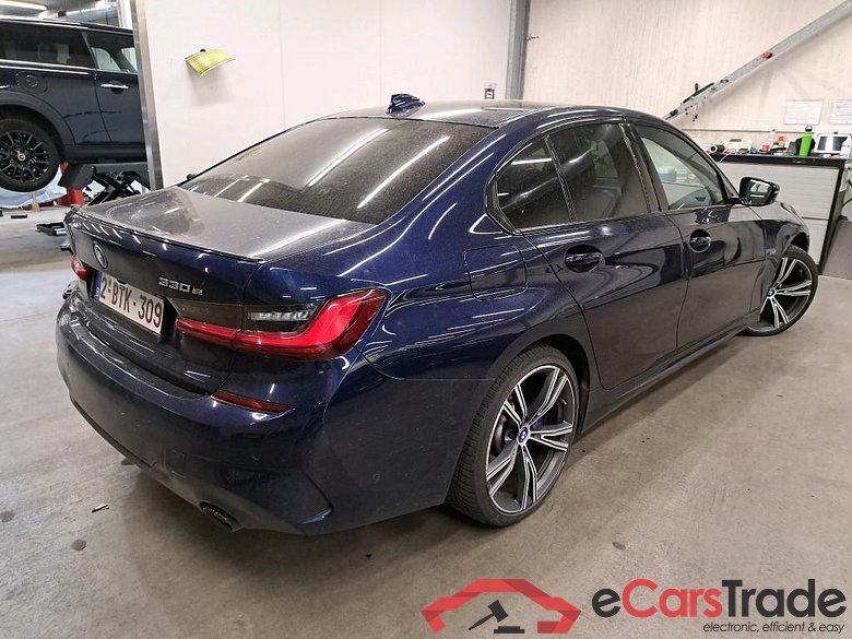 BMW - BMW 3 BERLINE 330e 292PK M Sport With Comfort Pack With Cognac Vernasca Heated Fr & Re Seats & Laser Lights & M Brakes & M Suspension & Driving Assistant Pack & Towing Hook   * HYBRID * #2