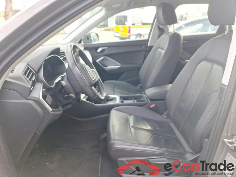AUDI Q3 1.4 45 TFSI E S TRONIC #5