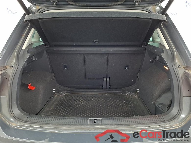 VOLKSWAGEN Tiguan 1.5 TSI 110kW DSG Life Business 5D #5