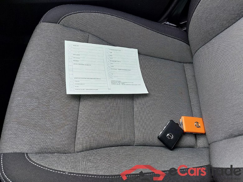 VOLVO XC40 todoterreno 1.5 T5 Twin Recharge Inscription Ex Auto 260 CV 10 kWh #6