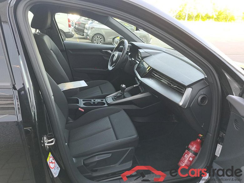 AUDI - AUD A3 BERLINE 30 TDi 116PK Attraction Pack Business & Rear Park Sensors #3