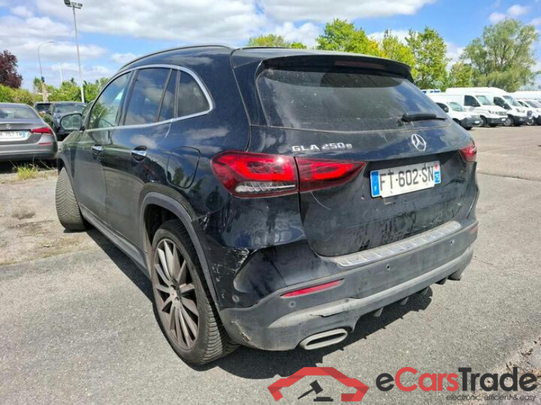 Mercedes GLA 250e Plug-In Hybrid AMG Aut. Pano LED-MultiBeam Widescreen Ambient Burmester Navi Sport-Leather KeylessGo Camera 360 Klima PDC .... #4