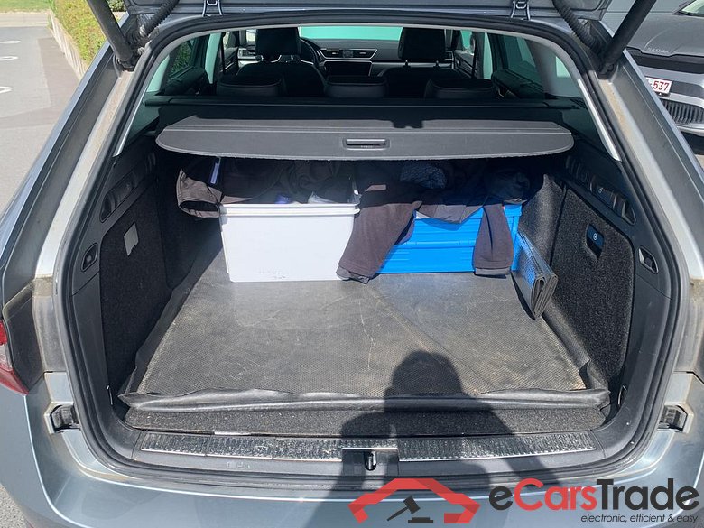 SKODA Superb Combi PHEV Superb Wagon Style 1,4 TSI iV 160 kW 6-speed automat. #6